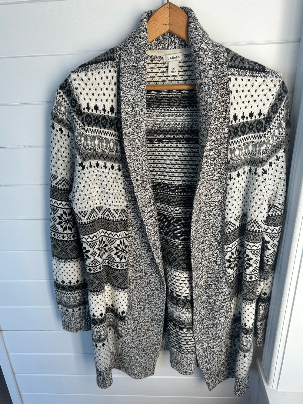 L.L.Bean Women’s Fair Isle Open Front Cardigan Sweater Medium Petite Black White